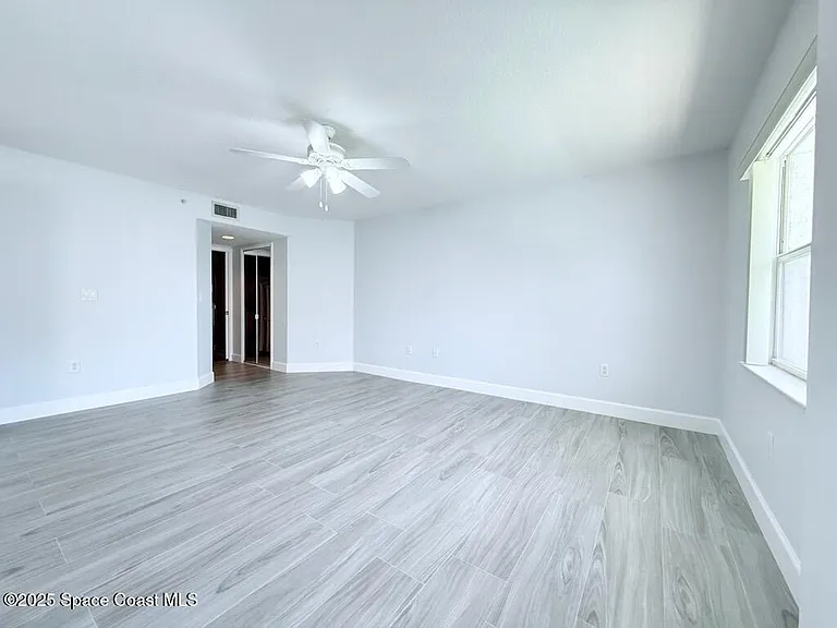 8922 Laguna Ln #201 — Photo 20