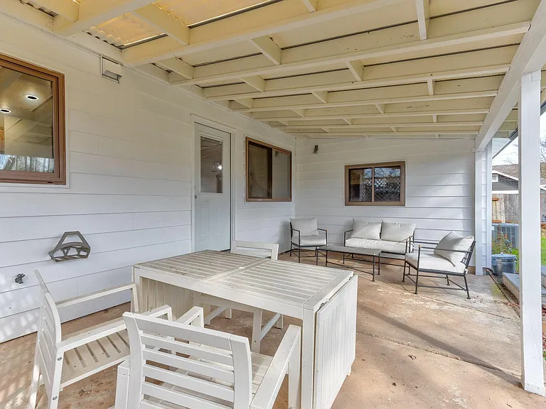 508 E Mission Dr — Photo 40