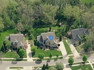 2733 W Bloomfield Oaks Dr, West Bloomfield, MI