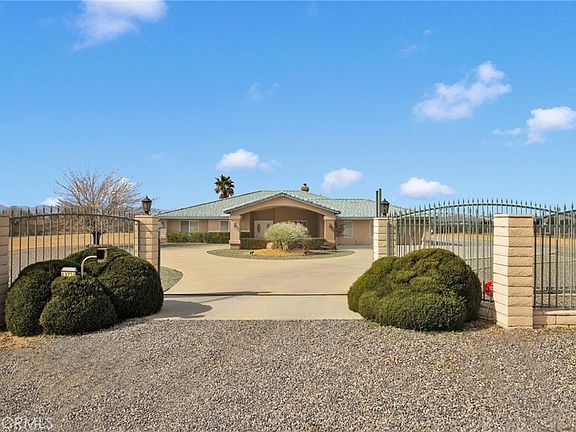 4th image of 13724 Yuma Rd