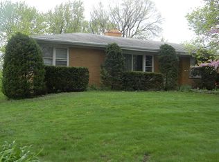 23W622 Ardmore Ave, Roselle, IL 60172