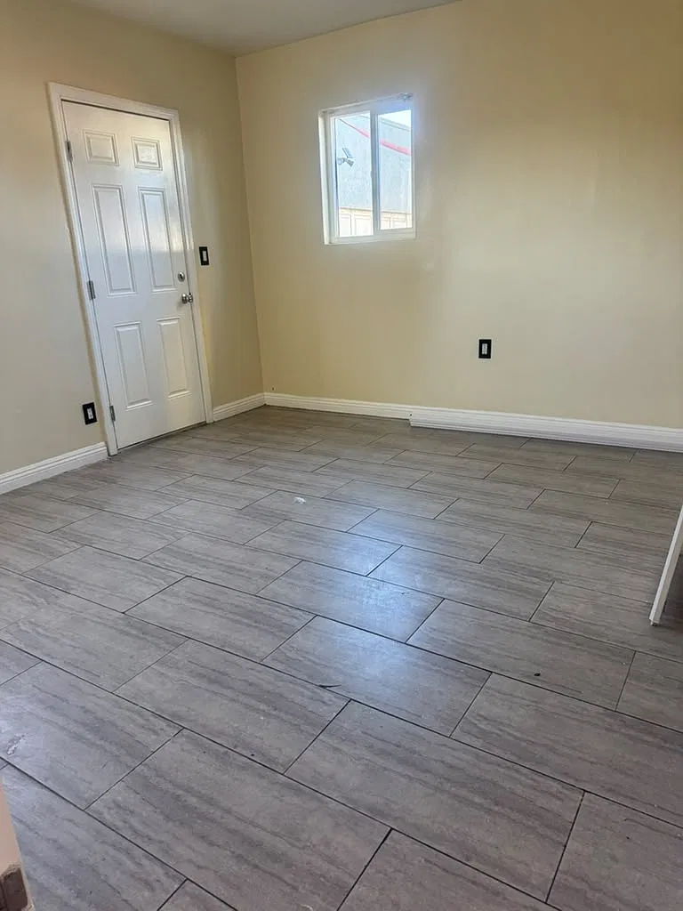 2 bed, 1.5 bath, 1000 sqft, $3,200 — Photo 3