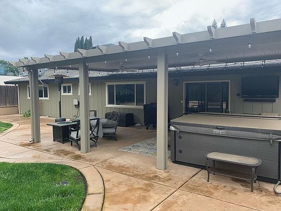 5th image of 3620 Parkview Ln
