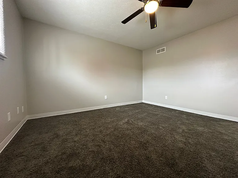 1513 Woods Ave — Photo 9