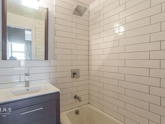 5th image of 307 W 29th St APT A