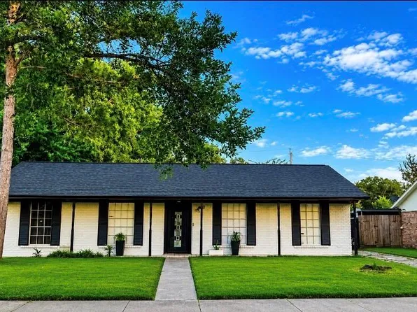 11110 Sageleaf Ln, Houston, TX 77089
