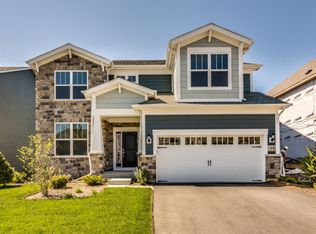 17 Palisades Blvd, Hawthorn Woods, IL 60047