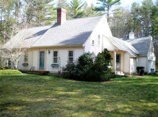 35 Robinson Creek Rd, Pembroke, MA 02359