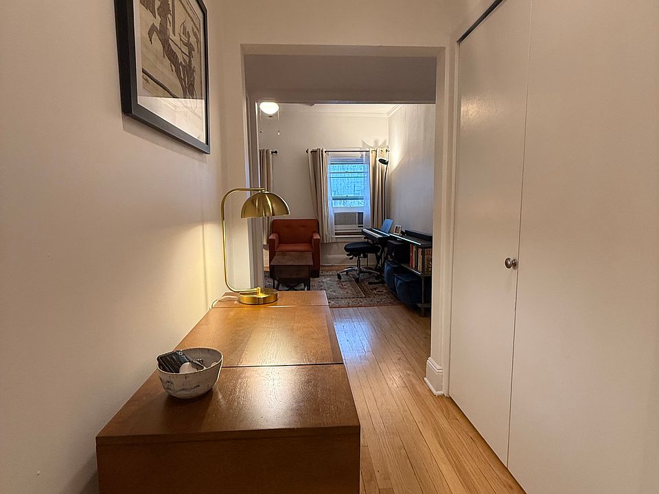 1st image of 111 S Oxford St APT 7