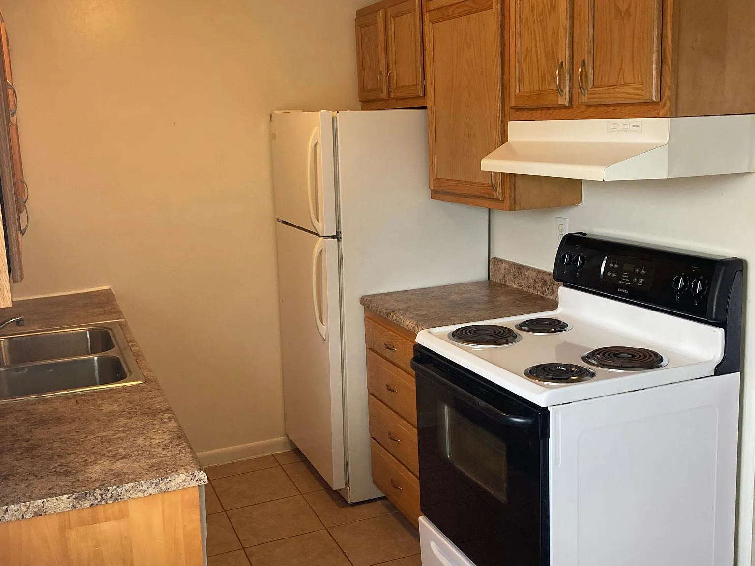 519 S Main St — Photo 3
