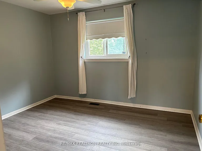 22 Tanjoe Cres — Photo 6