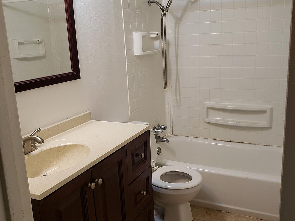 1st image of 1012 W Cleveland St APT 10