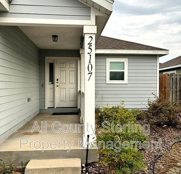 25107 SW 9th Ln — Photo 48