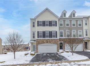 10 Roosevelt Dr, Mc Kees Rocks, PA 15136