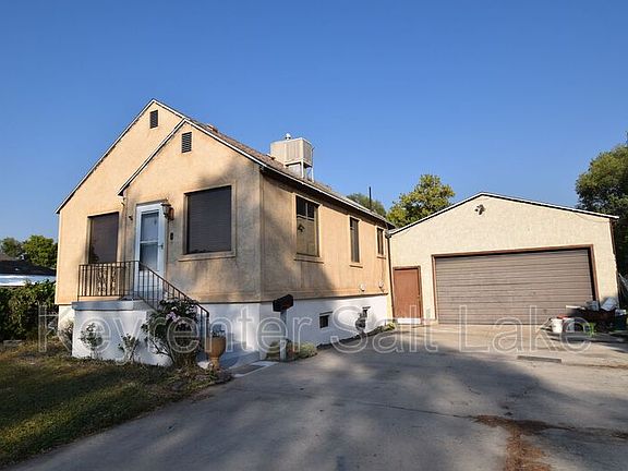 2nd image of 2863 S Blair St