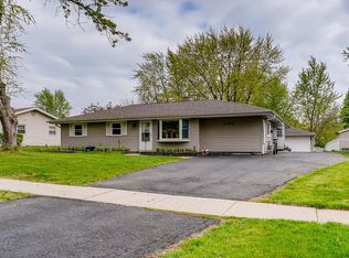 1709 W Weathersfield Way, Schaumburg, IL 60193