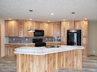 6650 Prince Blvd, Fenton, MI 48430