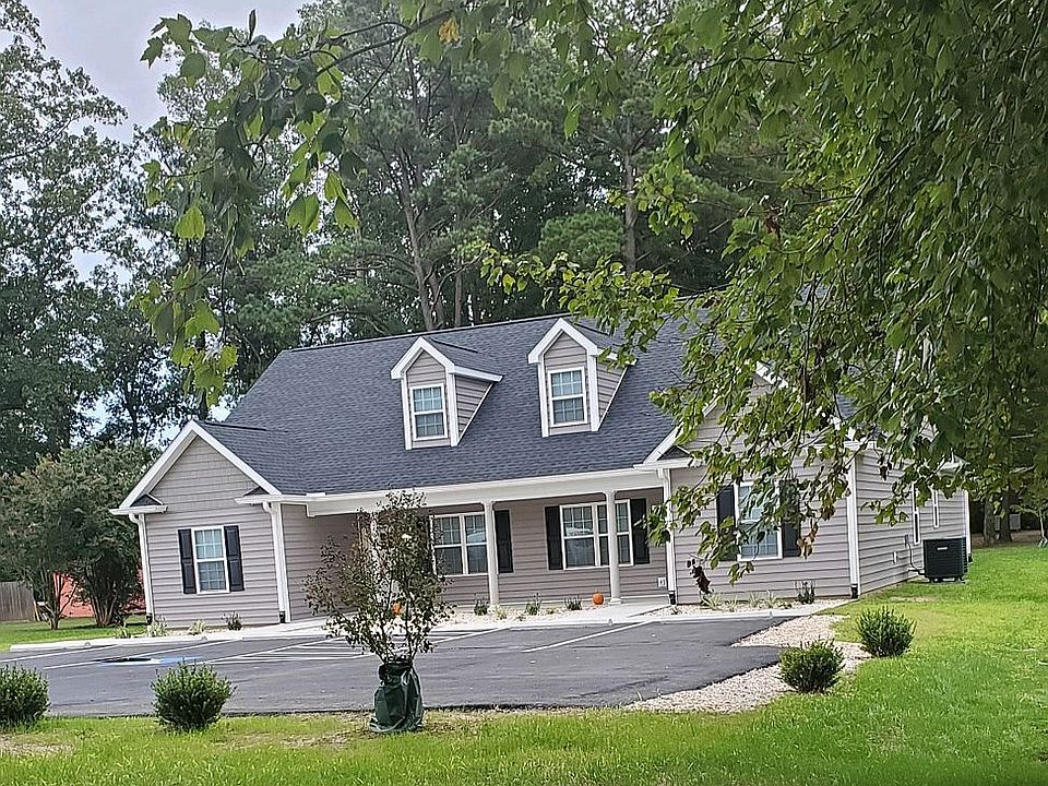 1st image of 124 Gordon Ln #A-b