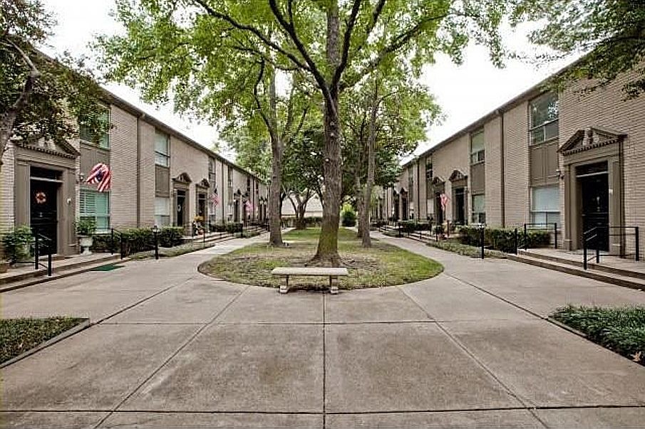 Front court