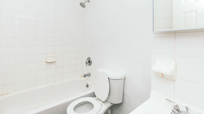 Rented by Nooklyn NYC LLC | media 11