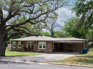 1527 Glen Rd, Kerrville, TX 78028