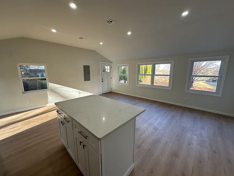 132 Jackson Rd — Photo 4