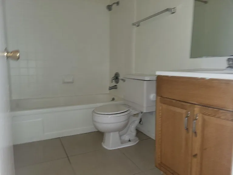 4610 Elk Springs Ave — Photo 10