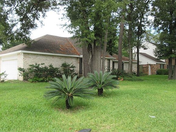 3rd image of 17203 Rolling Creek Dr