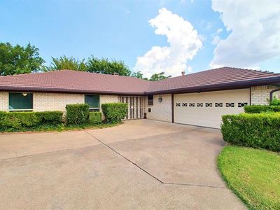 5459 Charlott St, Fort Worth, TX, 76112