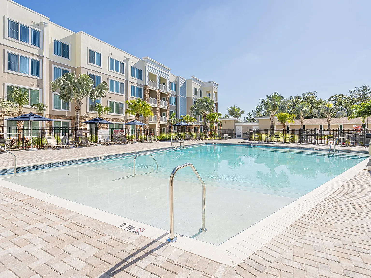 Sandpiper Glen 62+ Apartments — Photo 4