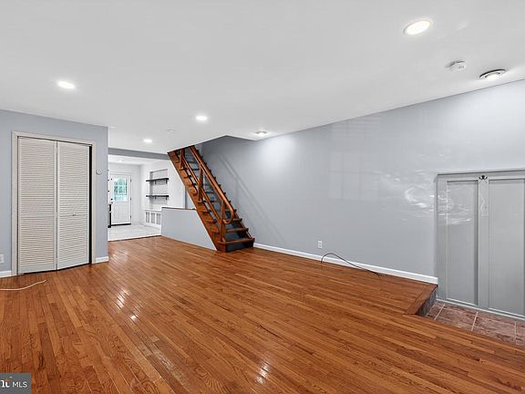 5th image of 1220 Titan St