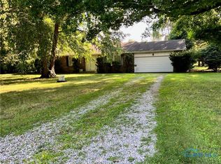 10010 Hertzfeld Rd, Waterville, OH 43566