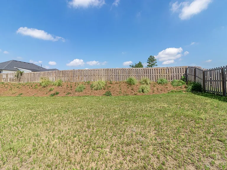 4831 Fairmont Dr — Photo 39