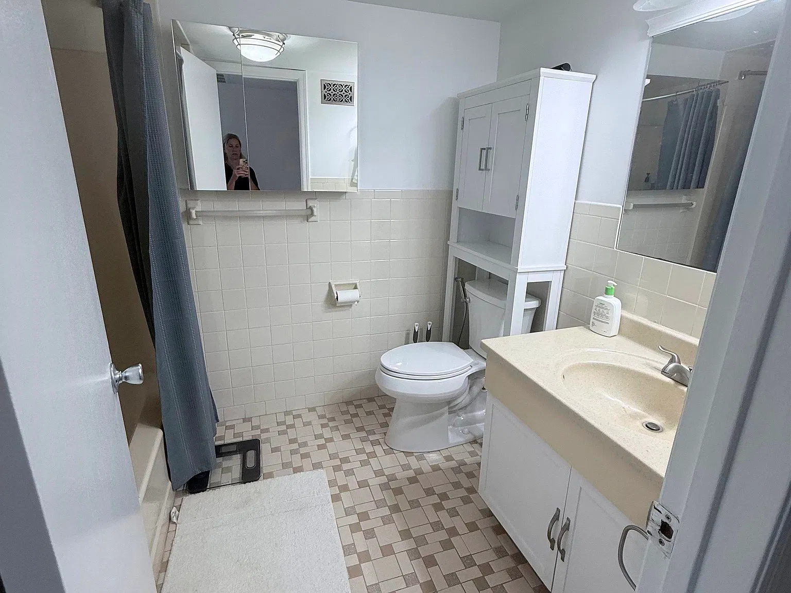 Parkview Condos — Photo 3
