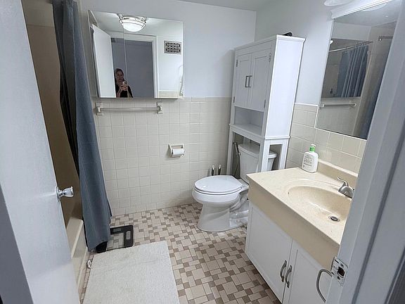 3rd image of 550 Cross St #3B-0904