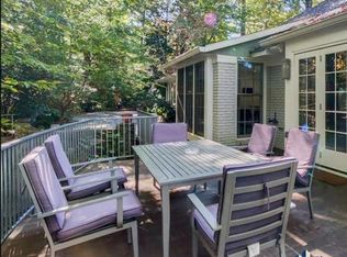 3699 Castlegate Dr NW, Atlanta, GA 30327