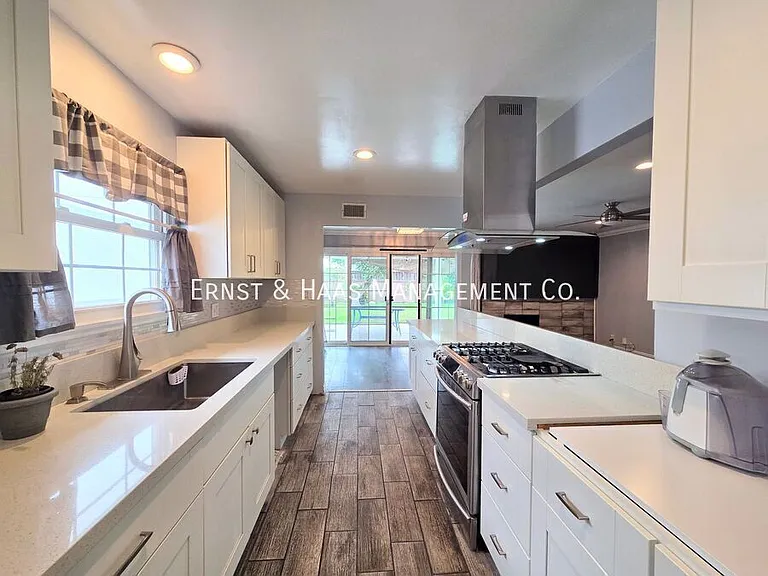 8131 San Mateo Cir — Photo 11