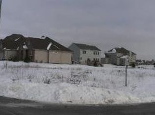 642 Omaha Dr, Yorkville, IL 60560