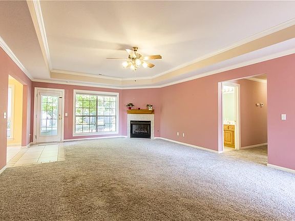 5th image of 1429 S Deerfield Way