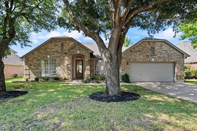 1st image of 2521 Butler National Dr