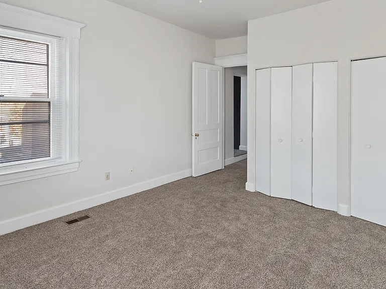 531 W Ormsby Ave #4 — Photo 22