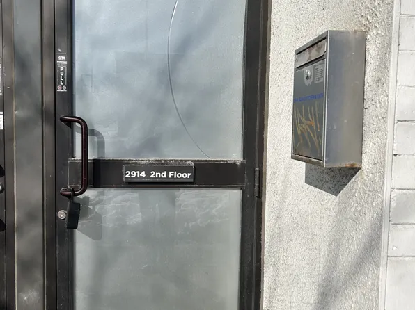 2914 Danforth Ave Floor 2, Toronto, ON M4C 1M1