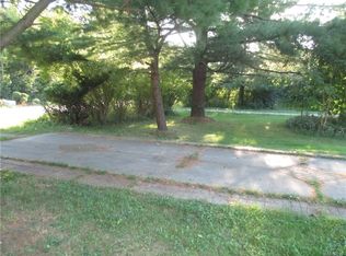 1586 Gowans Rd, Angola, NY 14006