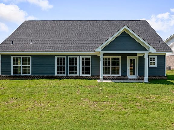 4th image of 26 Aurora Cir