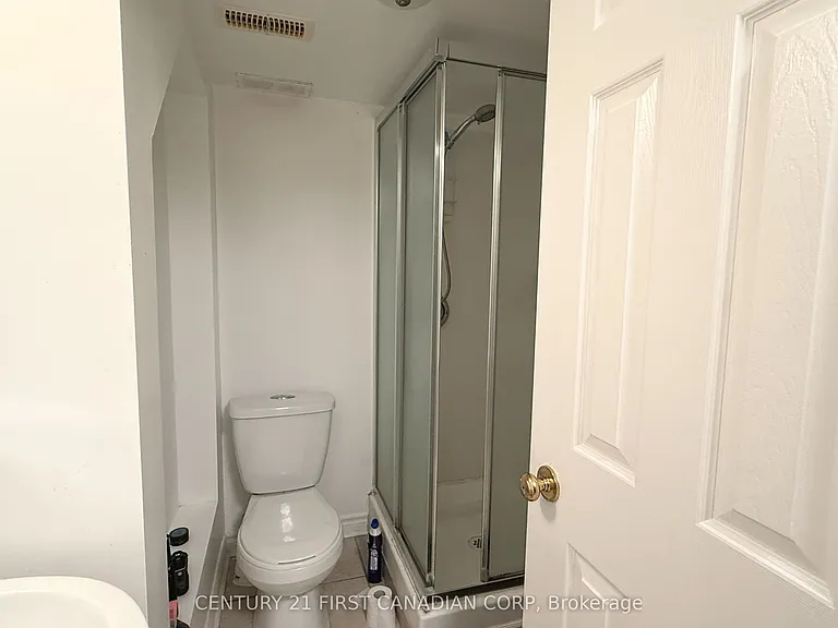 80 Rollscourt Pl — Photo 20