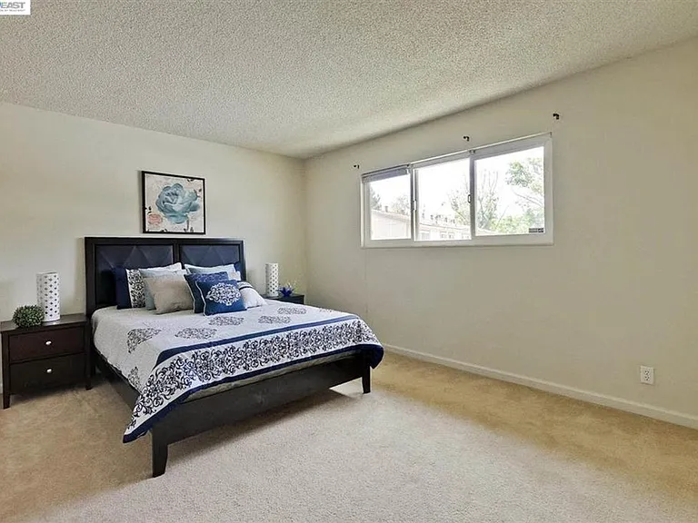 4132 Jamaica Ter — Photo 13