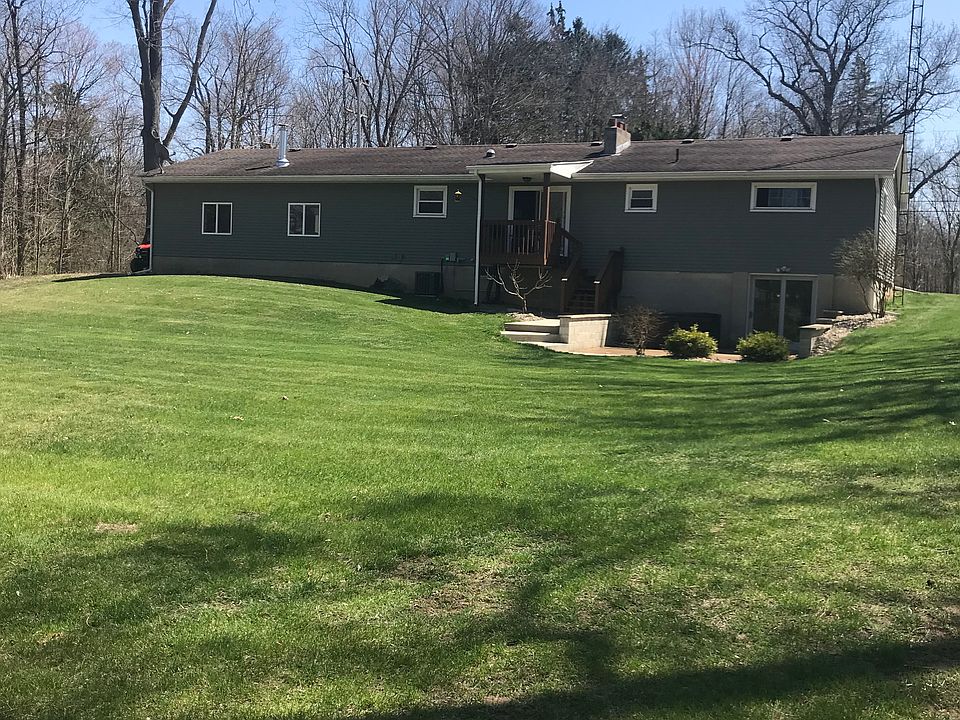 2nd image of 1590 Sutton Rd