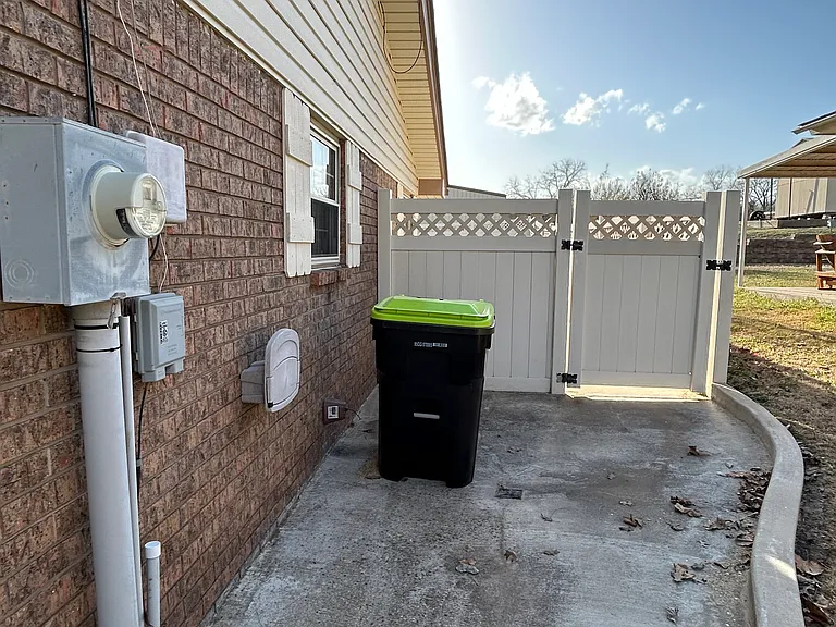 1311 Willow Brook St — Photo 17