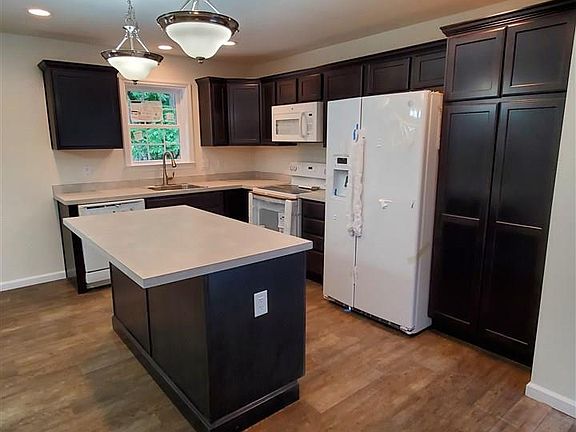 3rd image of 1 Wylie St