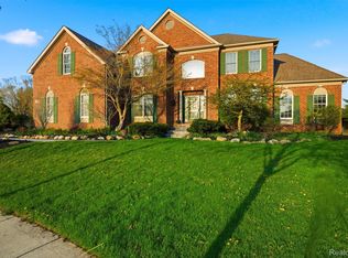 26566 Anchorage Ct, Novi, MI 48374